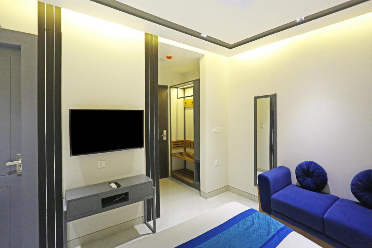 Hotel Apple Villa - Near Delhi Airport With Free Airport Transsfer Nueva Delhi Exterior foto