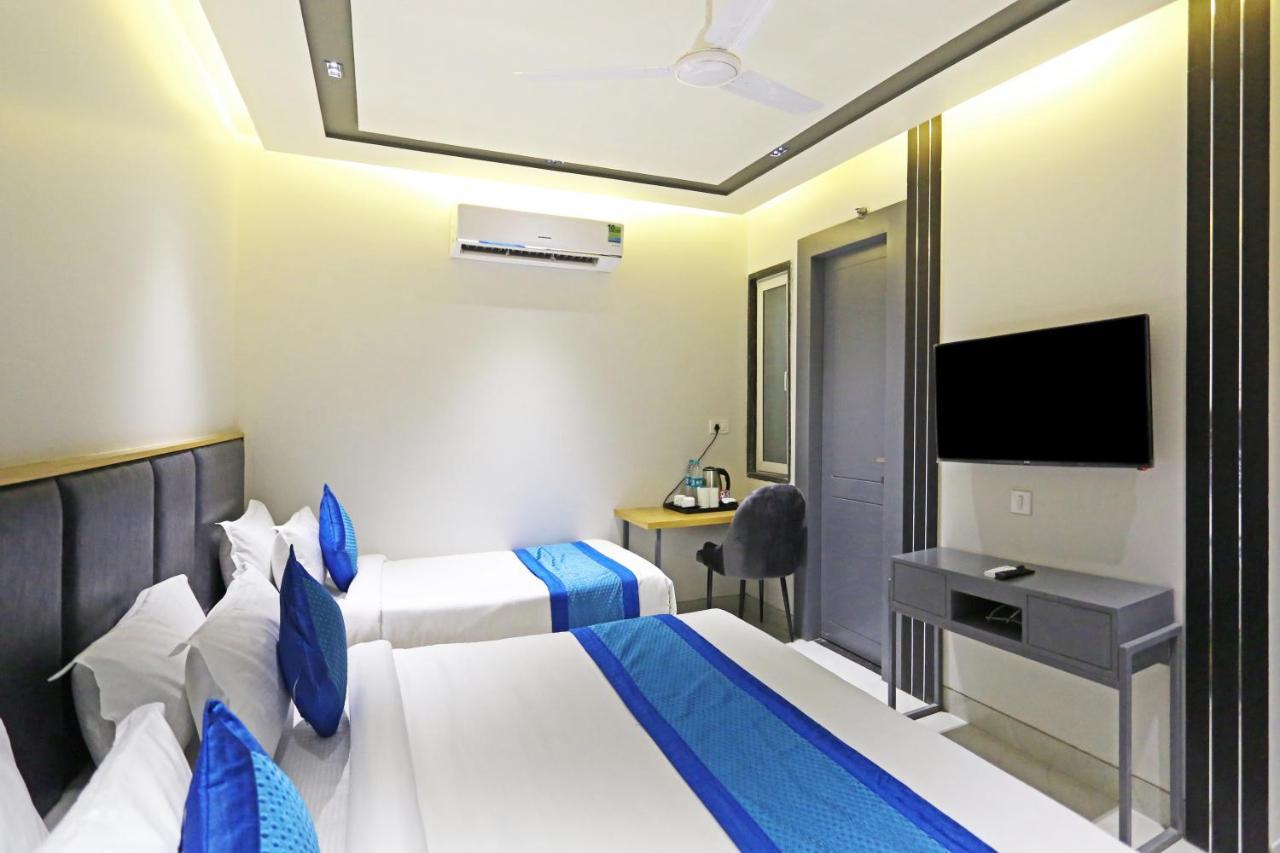 Hotel Apple Villa - Near Delhi Airport With Free Airport Transsfer Nueva Delhi Exterior foto